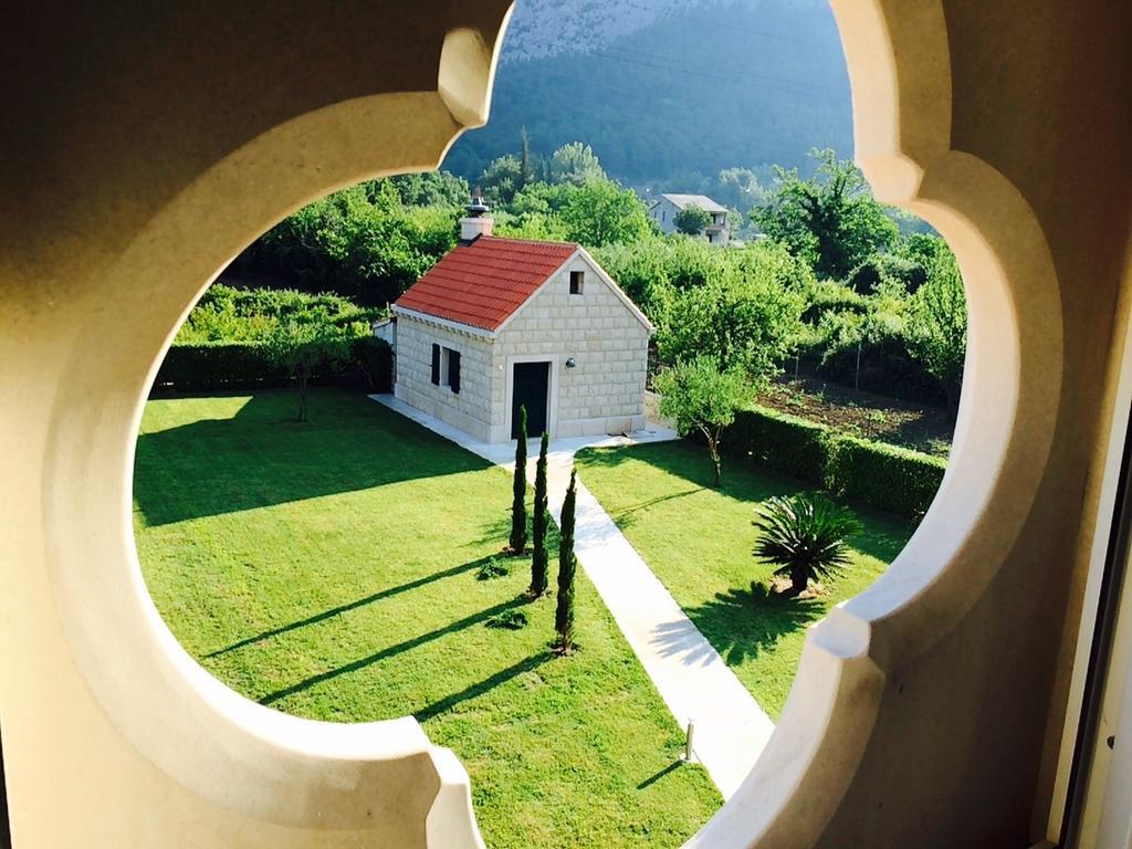 Apartments Anna Omiš Buitenkant foto